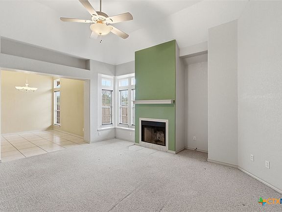 4th image of 197 Thomas Dr