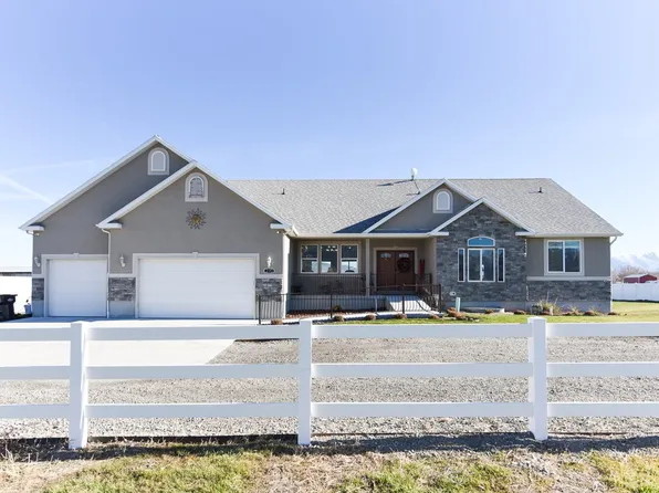 270 Chiekezie Ln, Grantsville, UT 84029