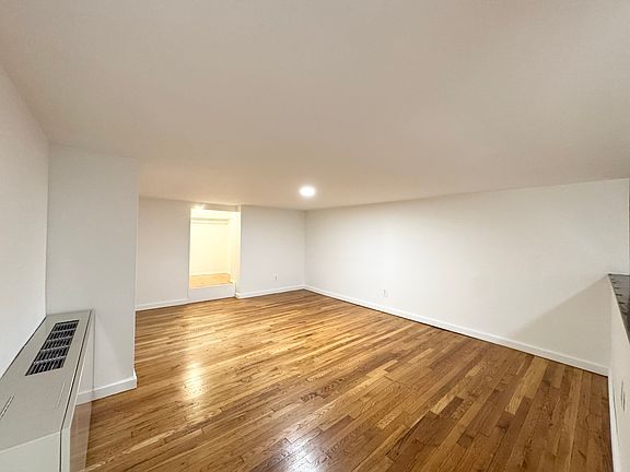 4th image of 10 Jones St APT 2B