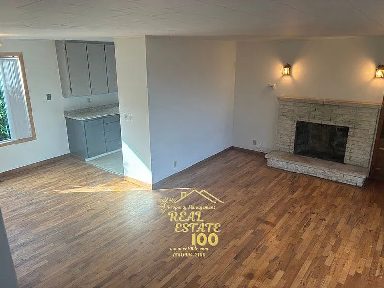 928 Southwest Bay View Lane 575tat-B - 575tat-B — Photo 3