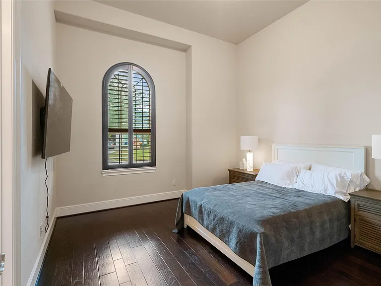 7 Valley Cottage Pl — Photo 37