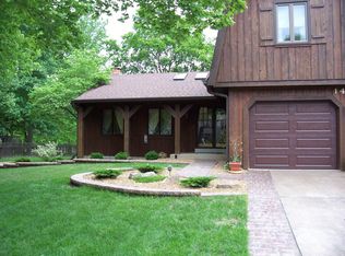 14982 Country Ridge Dr, Chesterfield, MO 63017