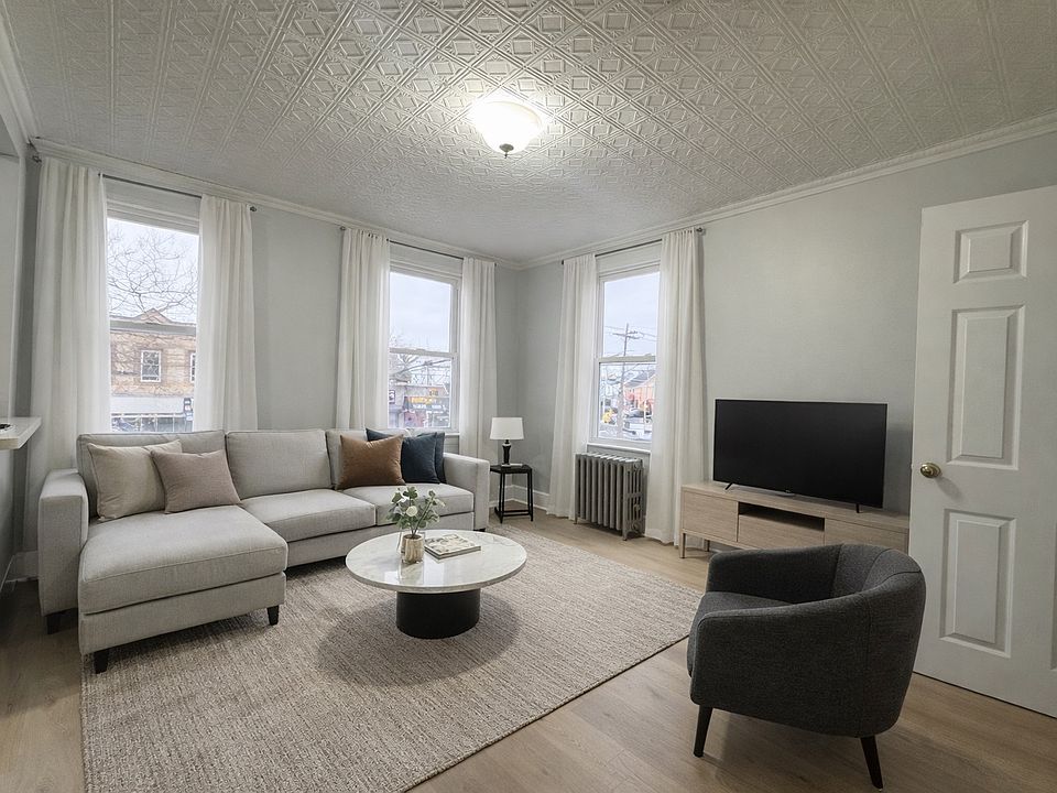 1st image of 13826 Brookville Blvd Floor 2