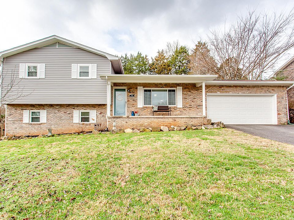 1st image of 7521 Pinen Dr