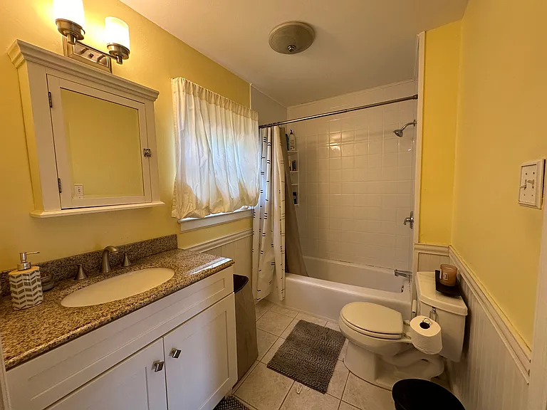 14 Peter Ave — Photo 17
