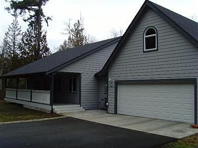 Attached Garage with Bonus Room
