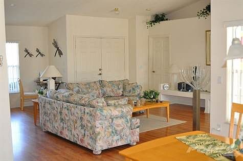 1397 N. Foxrun Terrace 011