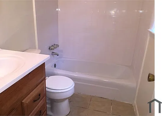 6681 Winchester St — Photo 5