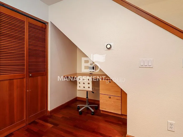 720 NW Naito Pkwy #D23 — Photo 10