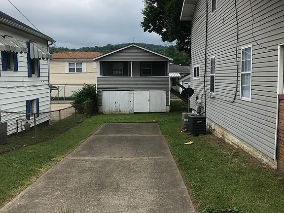 3rd image of 5325 Maccorkle Ave SW #B
