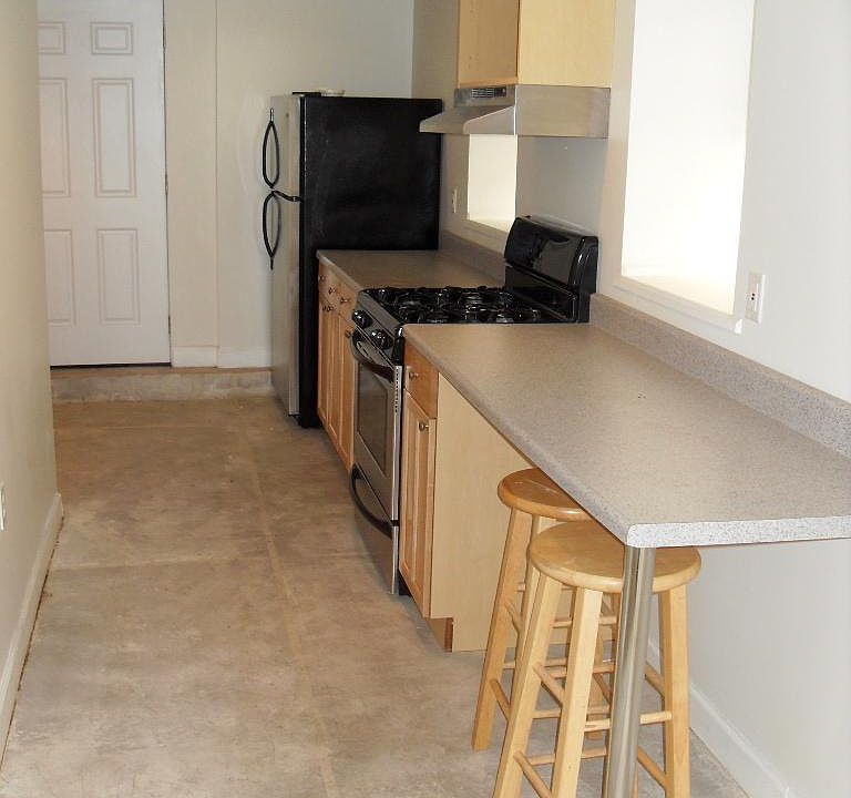 1st image of 2712 W Belden Ave