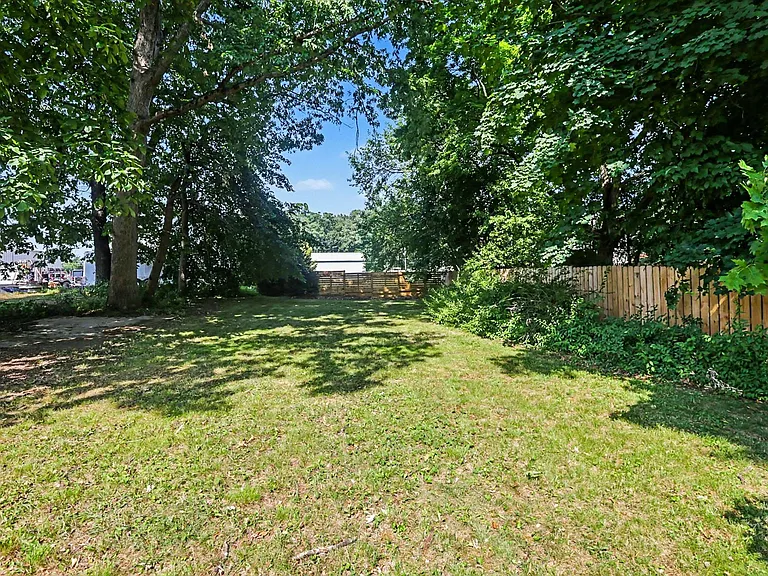 7610 Grove Ave — Photo 20