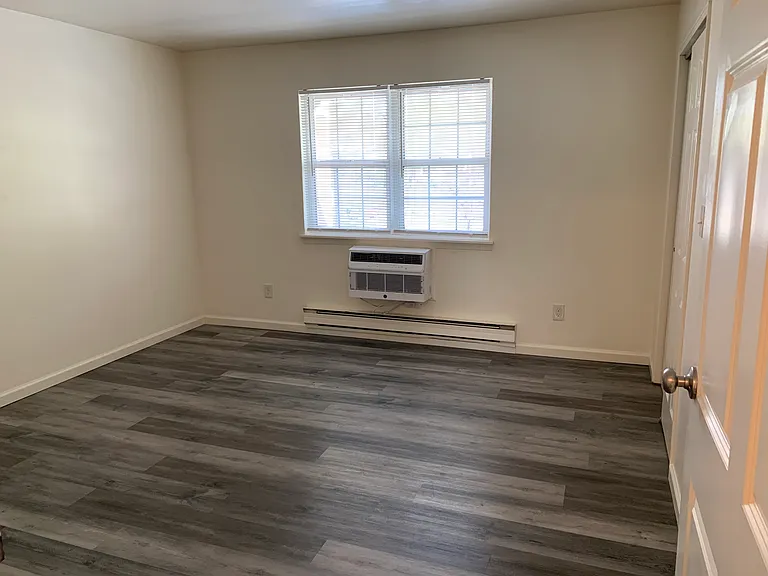 60-66 Hawthorne Ave #60-D — Photo 13