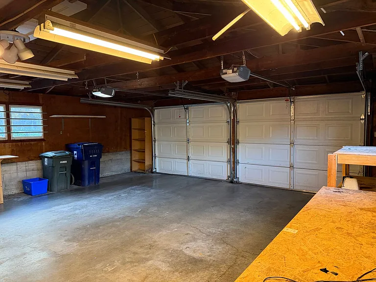 924 N Union Ave — Photo 47