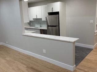 280 Ocean Pkwy APT 1F, Brooklyn, NY 11218