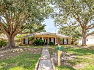 2458 S Shore Dr, Biloxi, MS 39532