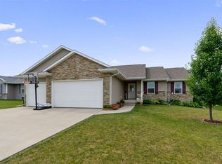 2719 Shaman Ave SW, Cedar Rapids, IA 52404