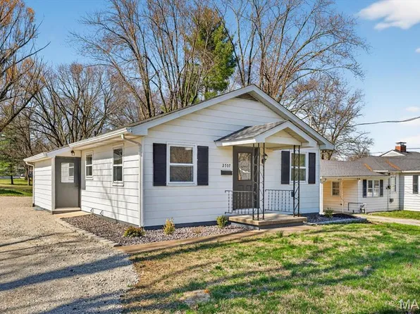 2707 E Main St, Belleville, IL 62221
