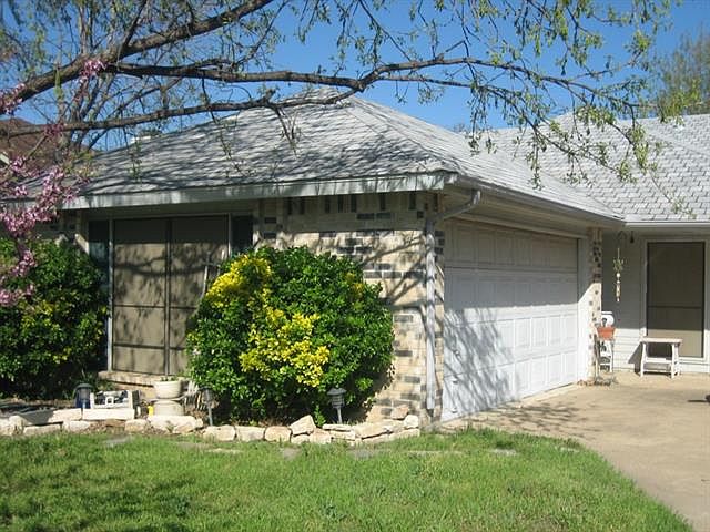 1st image of 7517 Mayfair Cir