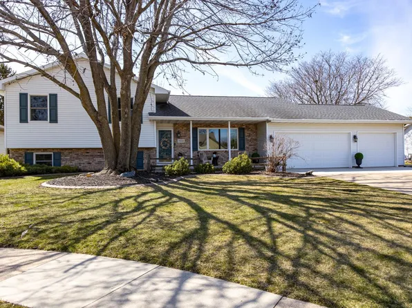 2435 Kaitlynn Ct, Oshkosh, WI 54901