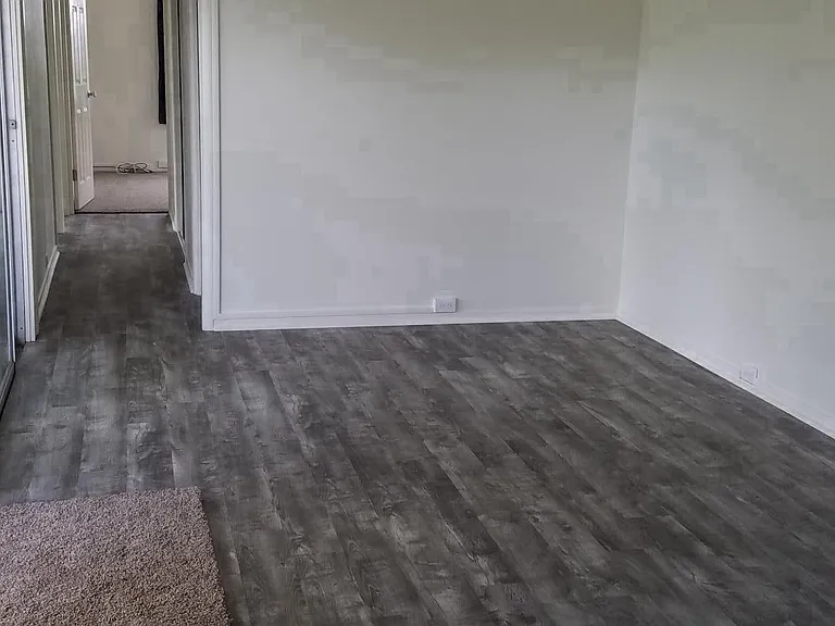 Extended living area & hallway to bedrooms