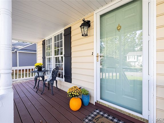 2nd image of 5613 Yellowleaf Dr