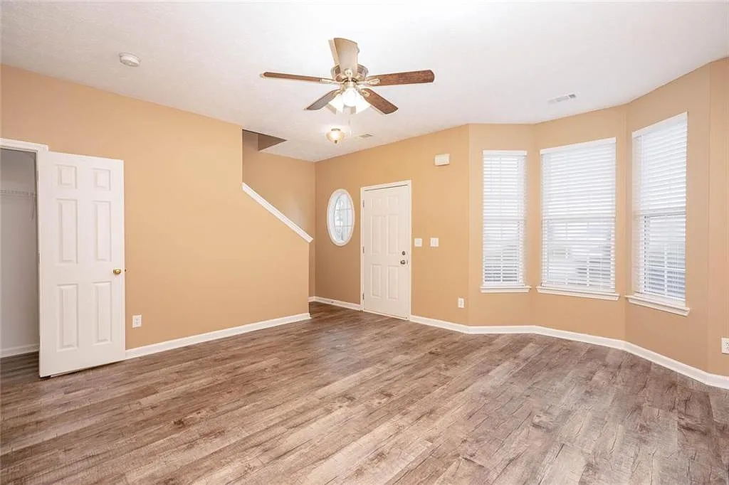 2 bed, 2.0 bath, 1403 sqft, $1,650 — Photo 4