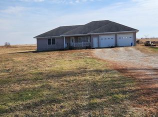 3220 240th St, Charles City, IA 50616