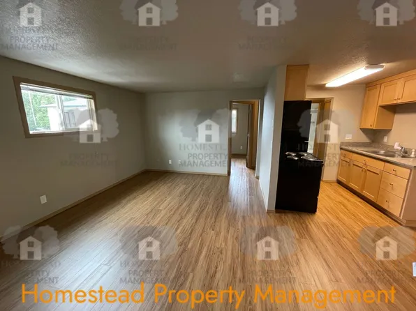 360, 475 Jackson St W APT 8, Monmouth, OR 97361