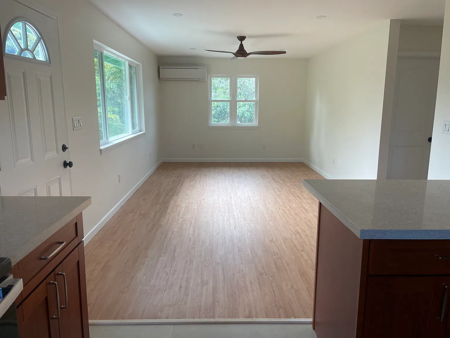 2 bed, 1.5 bath, 800 sqft, $3,950 — Photo 2