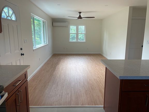 2nd image of 104 Kuulei Rd #A