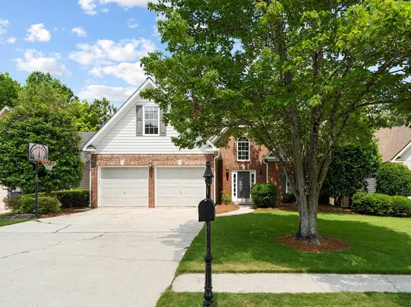 5513 Fawn Cir, Hoover, AL 35226