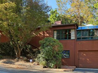 3873 Ridgemoor Dr, Studio City, CA 91604