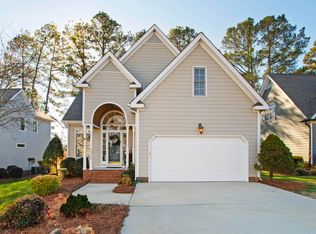 1019 Loch Lomond Dr, Clayton, NC 27520