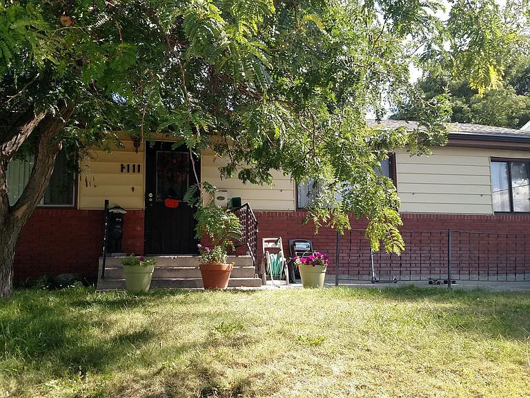 1111 S Baker St — Photo 1