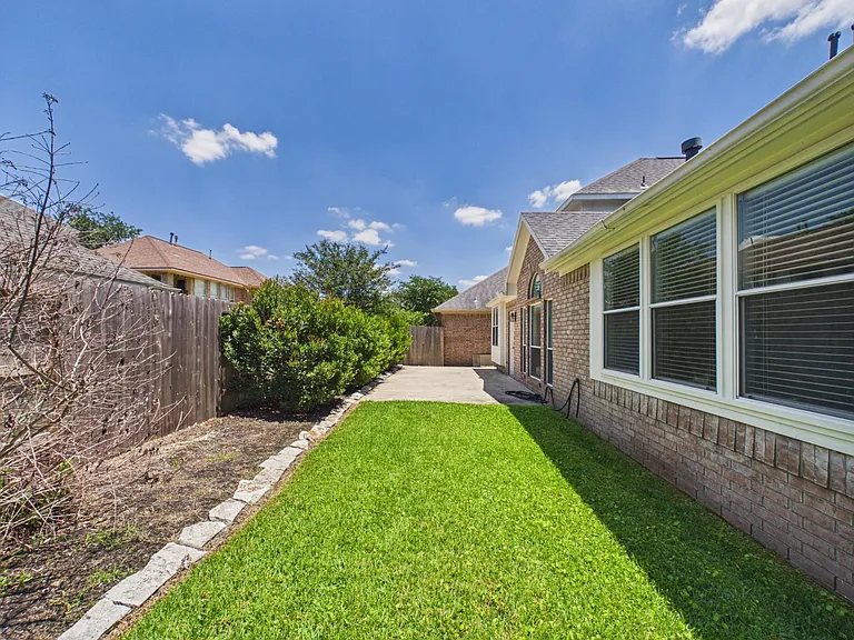 5407 Lake Place Dr — Photo 47