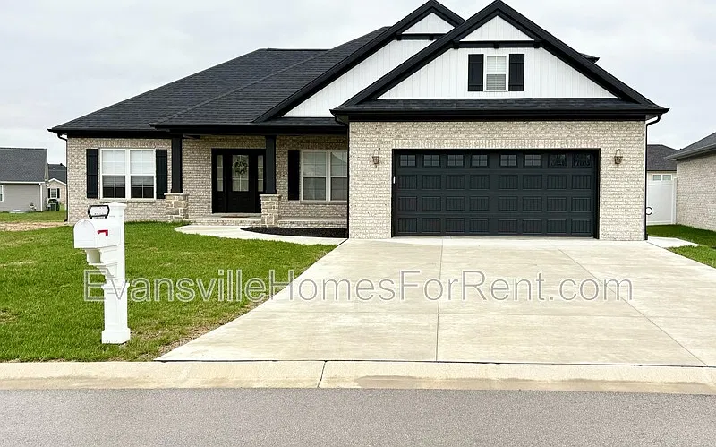 4 bed, 3.0 bath, 2200 sqft, $2,995 — Photo 1
