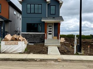 18639 130th St NW, Edmonton, AB T6V 1E2