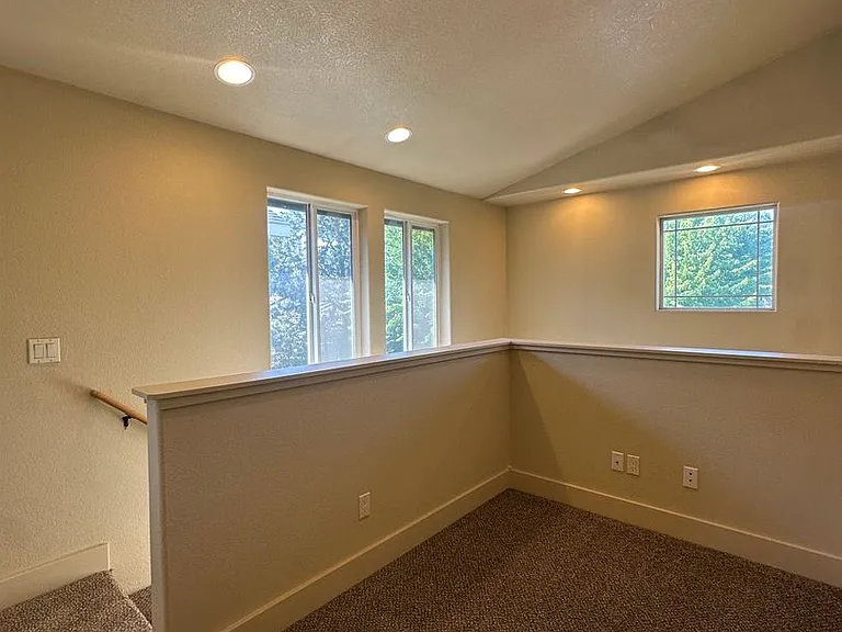 20159 Merriewood Ln — Photo 24