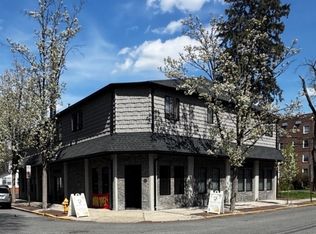 3 Edgewood Rd, Bloomfield, NJ 07003