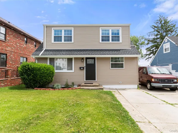 175 Arthur Avenue, Floral Park, NY 11001