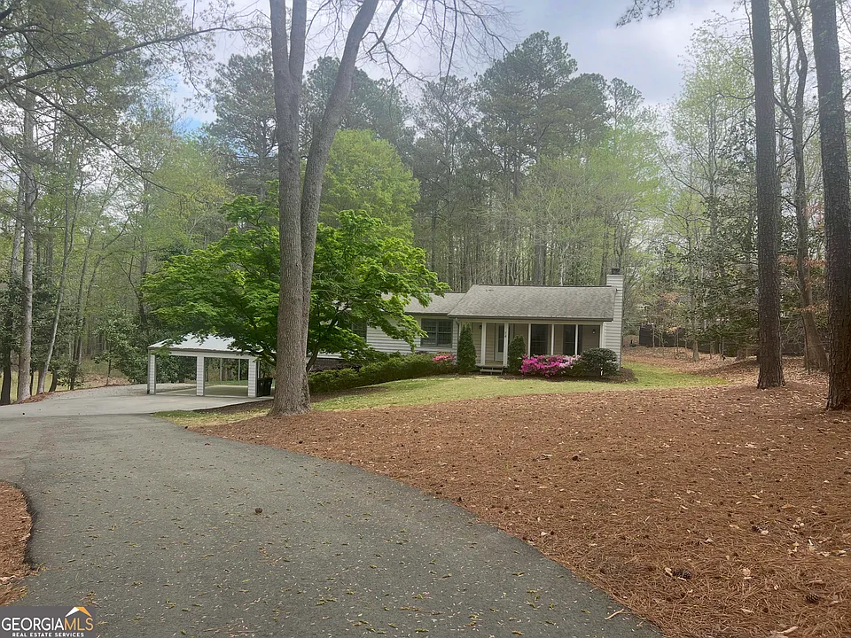 745 Holland Rd