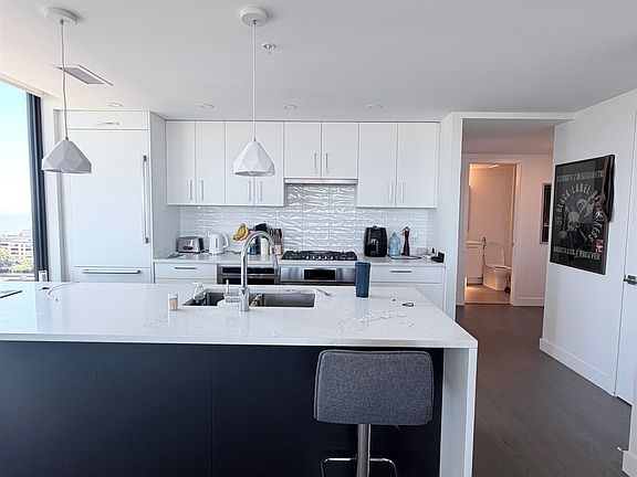 3rd image of 1588 Johnston Rd #1205