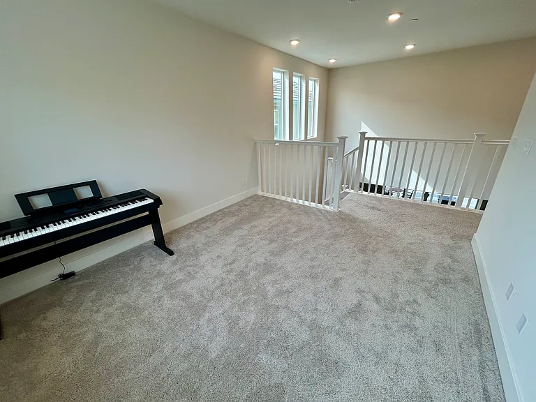 7015 Talmage Ct — Photo 13