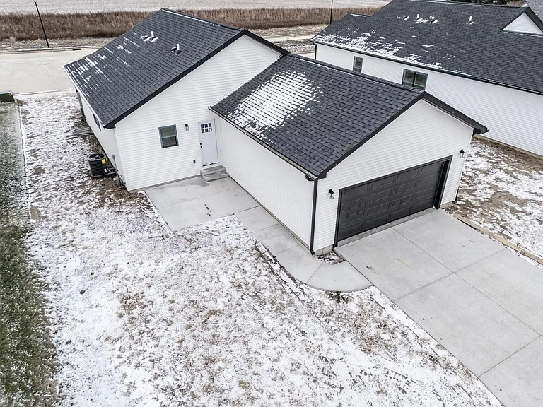 1527 Duncannon Dr — Photo 38