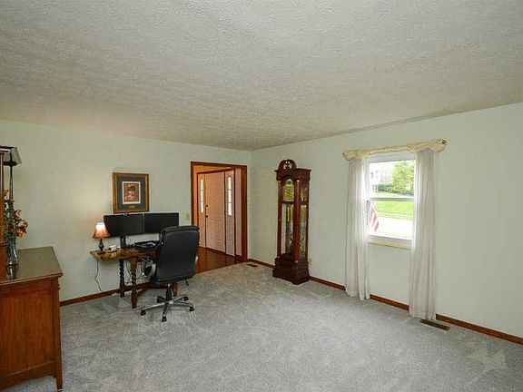 5th image of 7787 Stonehill Dr