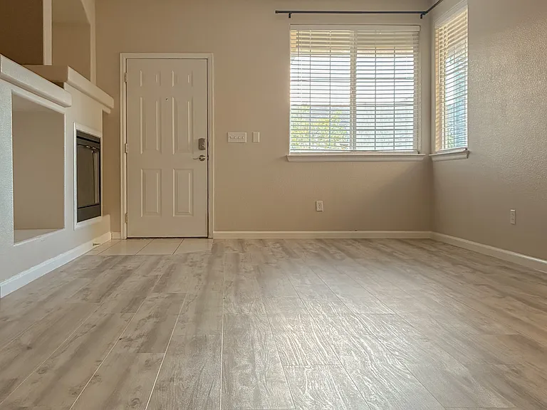 22685 E Ontario Dr — Photo 16