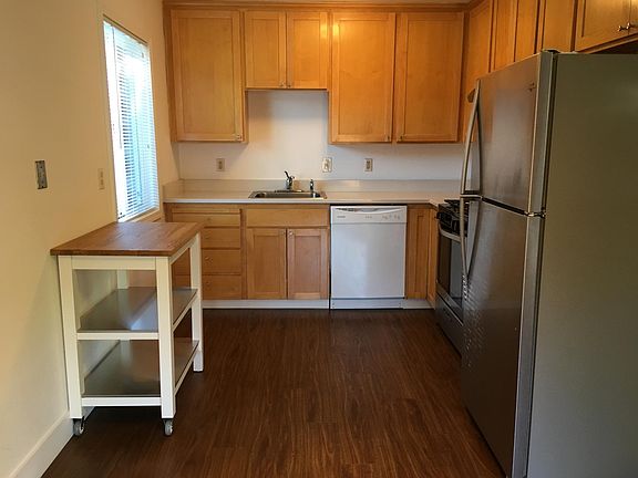Spacious, Sunny Kitchen With New SS Gas Range