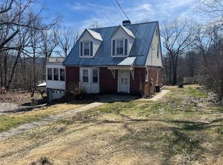 24 Ardmore St, New Windsor, NY 12553