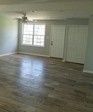 2nd image of 1735 Village Ln